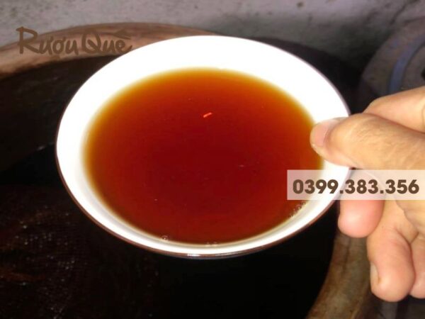 Hình ảnh địa chỉ mua rượu táo mèo ủ chum chất lượng