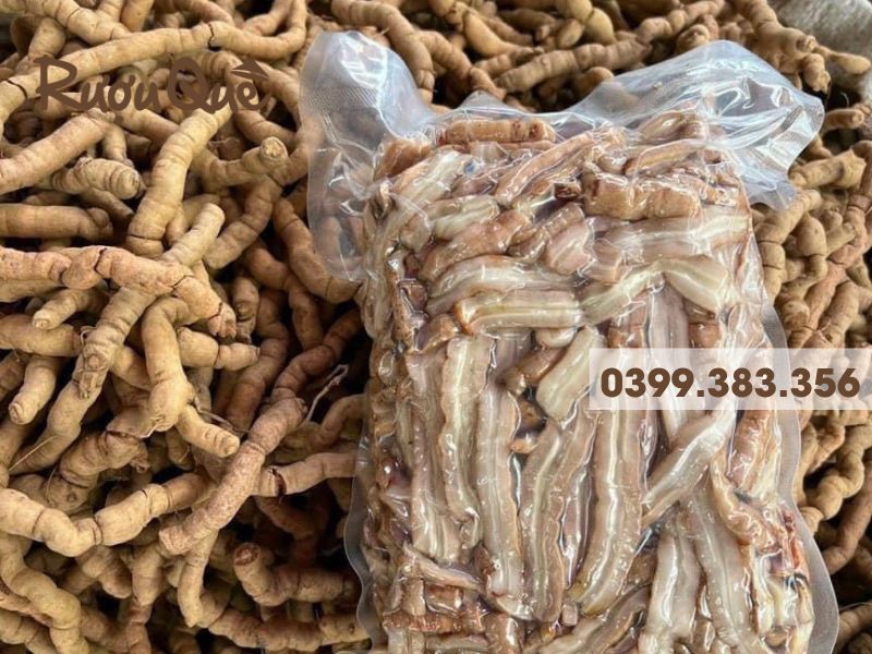 Rễ củ ba kích ngâm rượu