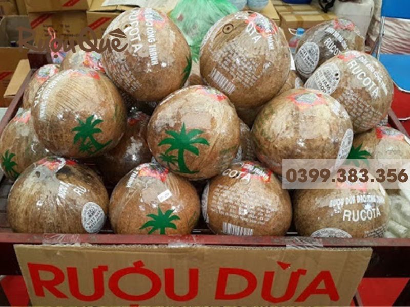 Làm rượu dừa tại nhà