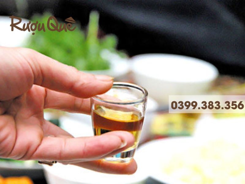 Hình ảnh rượu táo mèo có tác dụng gì cho nam giới